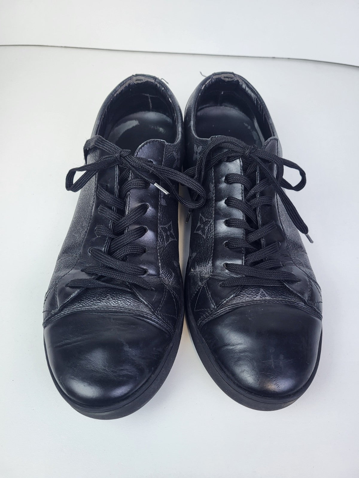 Louis Vuitton LV Monogram Leather Sneakers Size 8