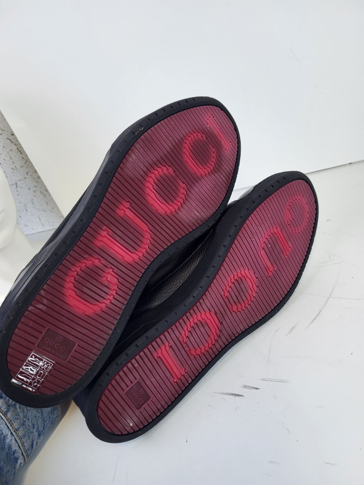 Gucci Sneakers High Top Black Leather Sneakers Size 13.5