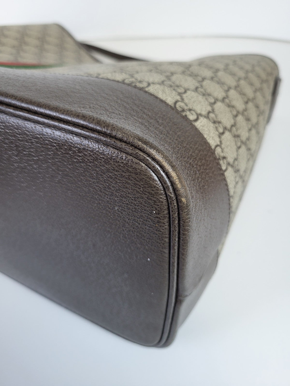 Gucci Ophidia Medium Shoulder Bag