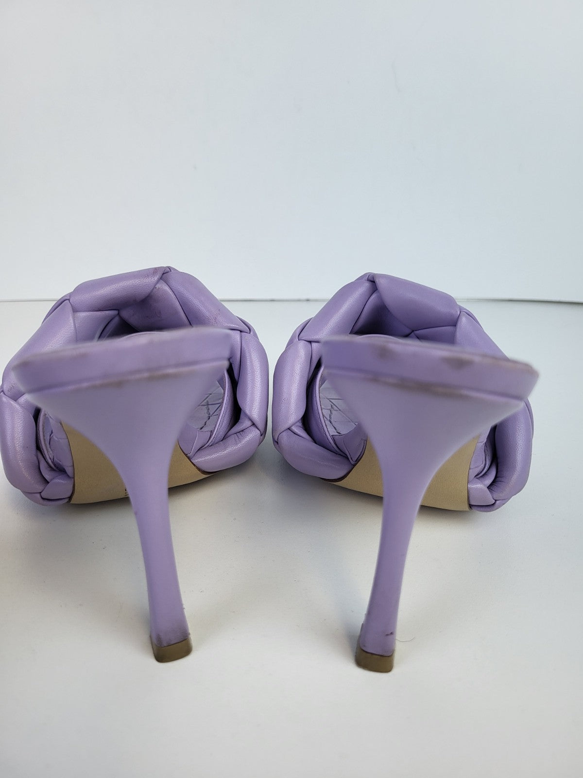 Bottega VenetaIntrecciato Weave Leather SlidesLilac Size 38