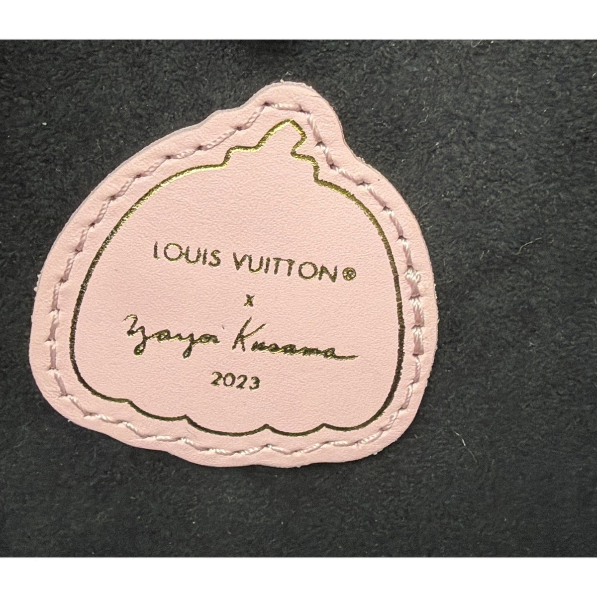 Louis Vuitton Kusama Flowers OnTheGo MM Handbag Black Empreinte Leather NFC D4