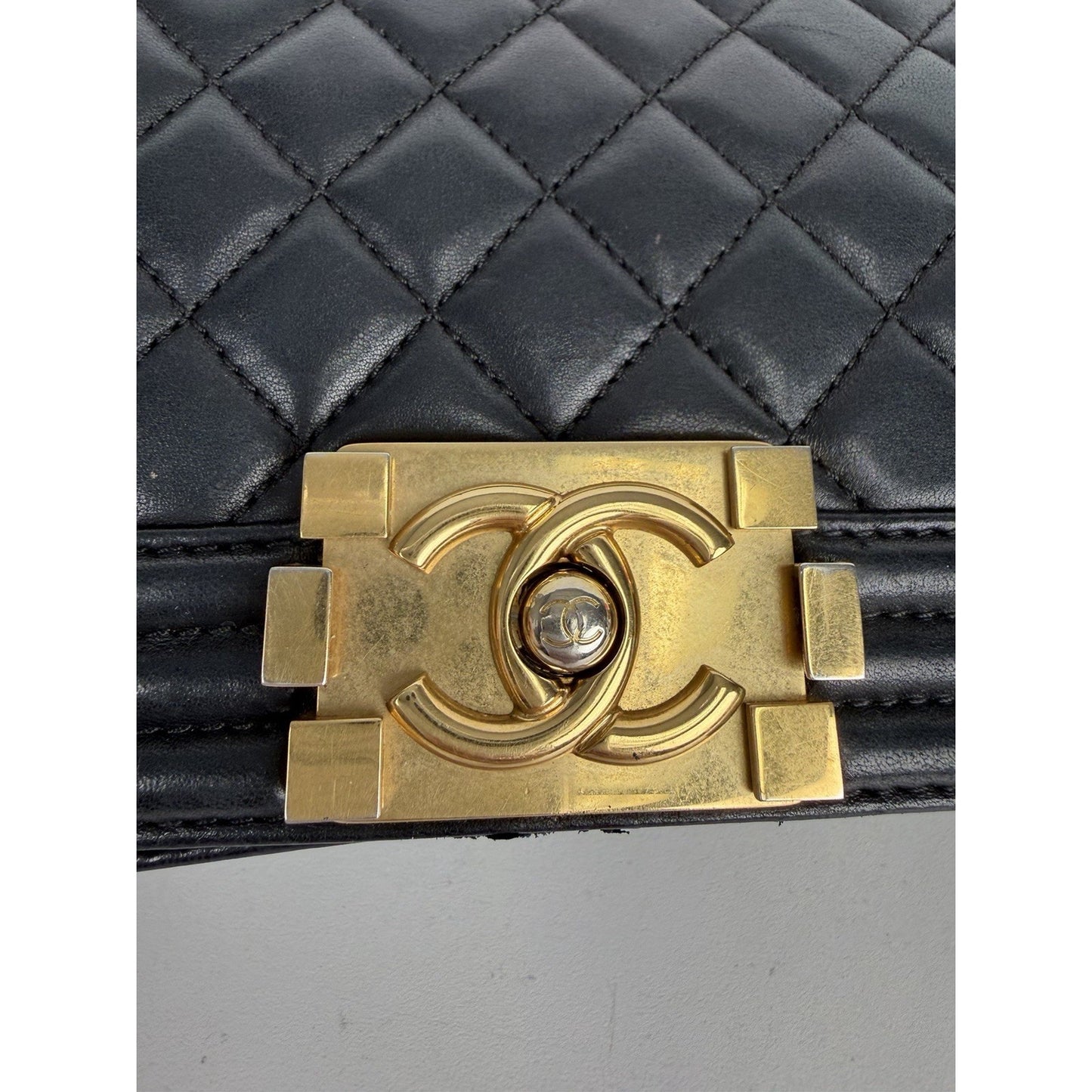 Chanel Large Boy Flap Bag in Black Quilted Leather Gold-Tone Hardware 2017 D4