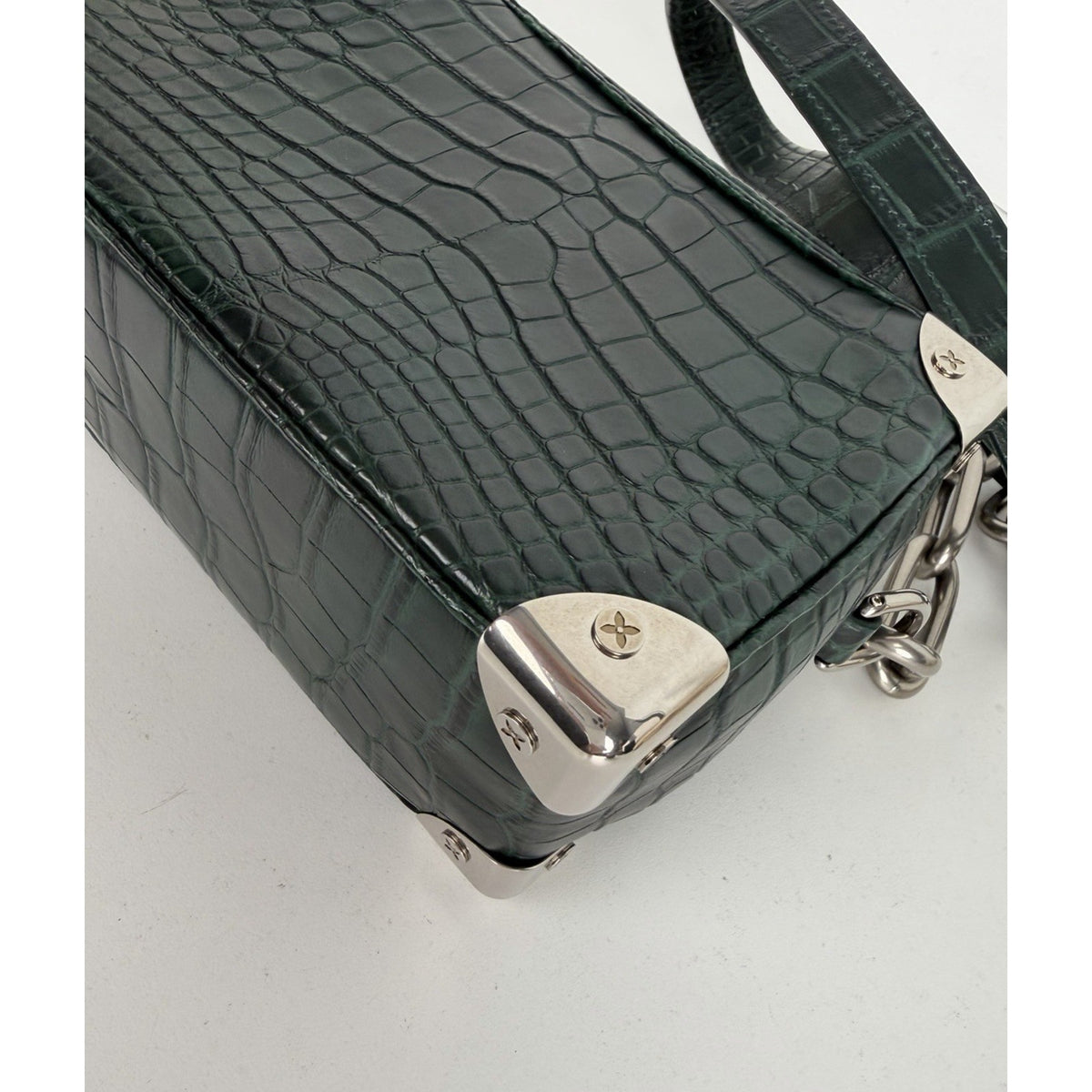 Louis Vuitton Soft Trunk Crossbody Bag Mini in Green Crocodile Leather NFC E2