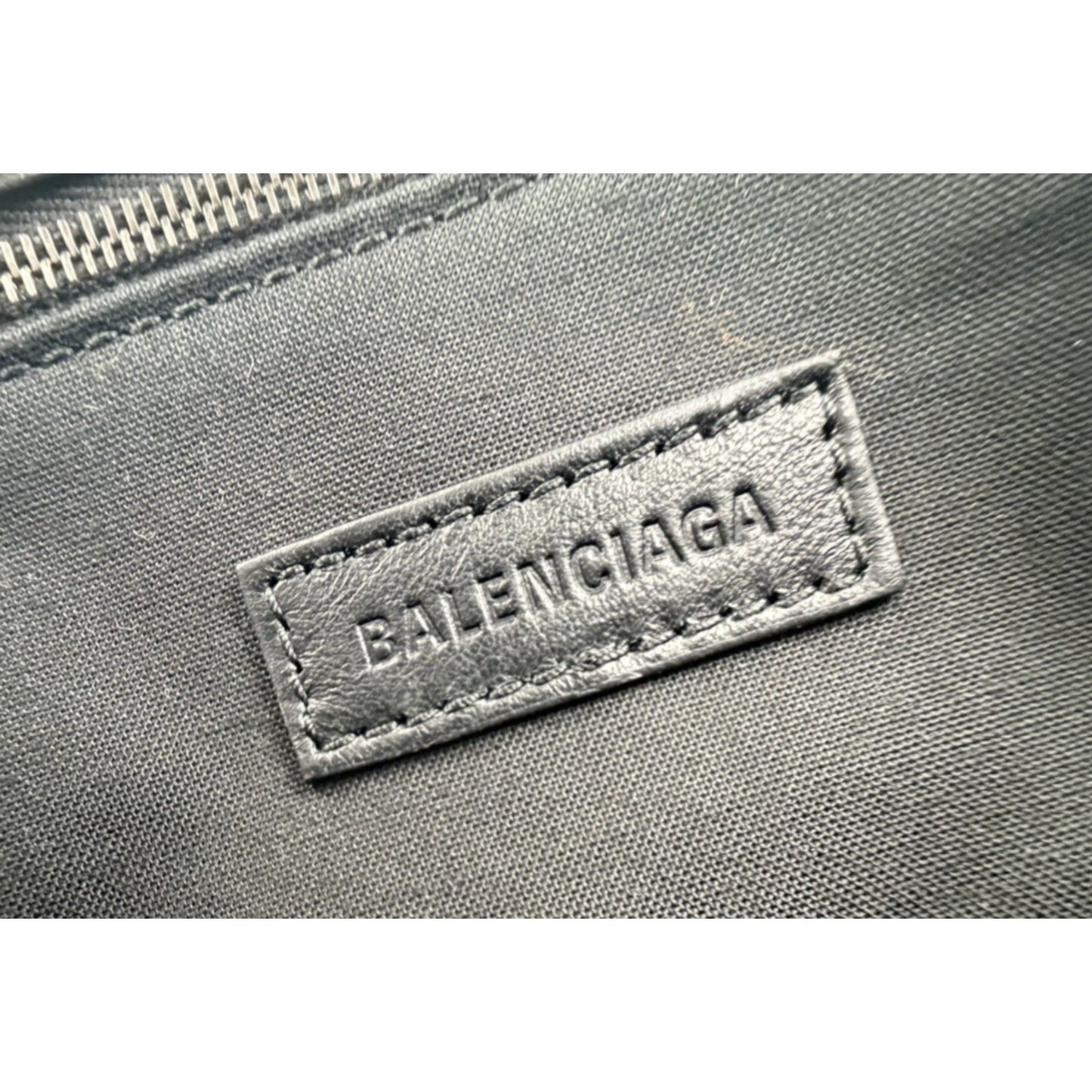 Balenciaga Large Crush Quilted Medium Tote Bag in Metallic Calfskin Leather E7