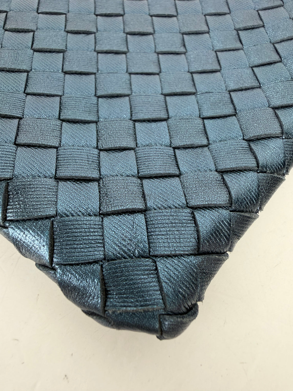 Bottega Veneta Intrecciato Clutch in Blue Leather YS14