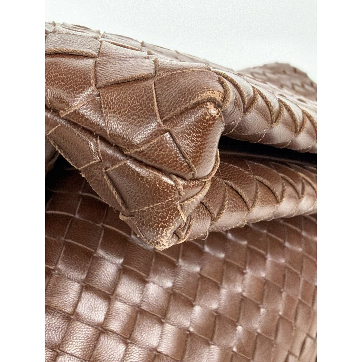Bottega Veneta The Fold Crossbody Bag in Brown Intrecciato Leather C5