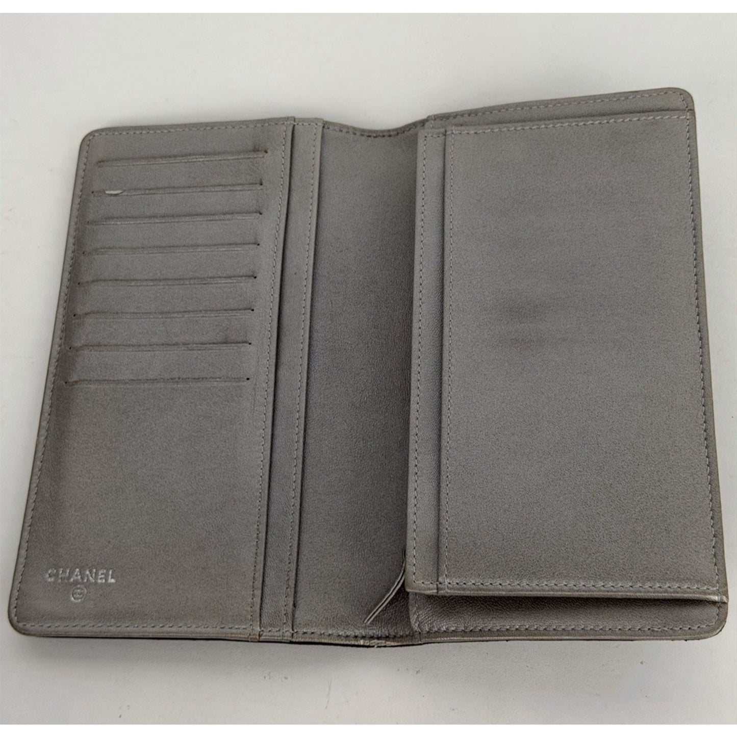 Chanel Camellia Bifold Long Wallet in Black Embossed Lambskin Leather 2010-2011