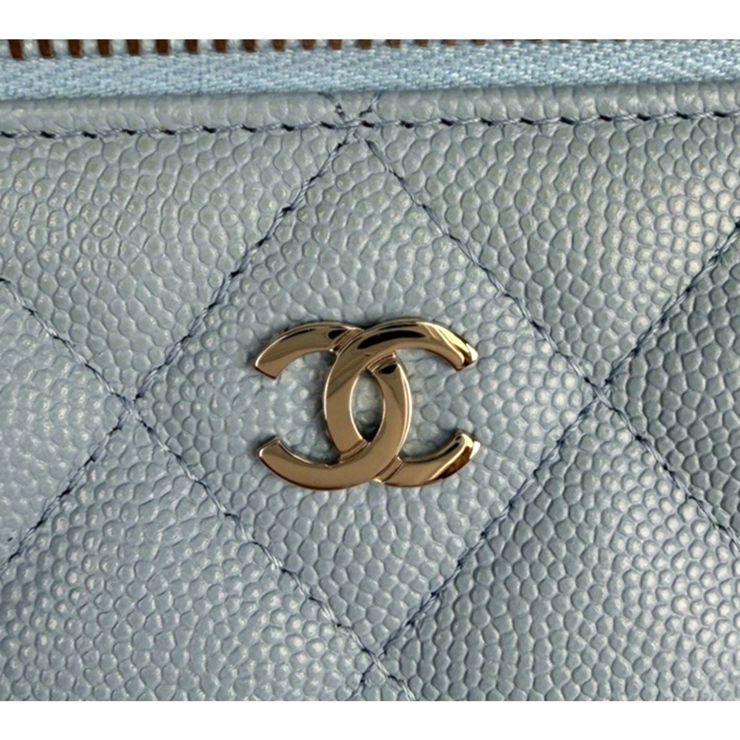 Chanel Caviar Quilted Vanity Small Case Bag With Chain in Light Blue