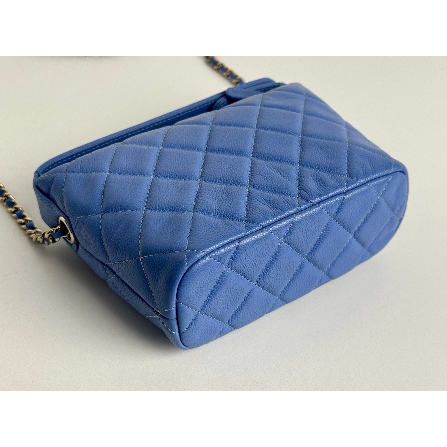 Chanel 25C Quilted Hobo Clutch with Chain Blue Caviar Leather C-8