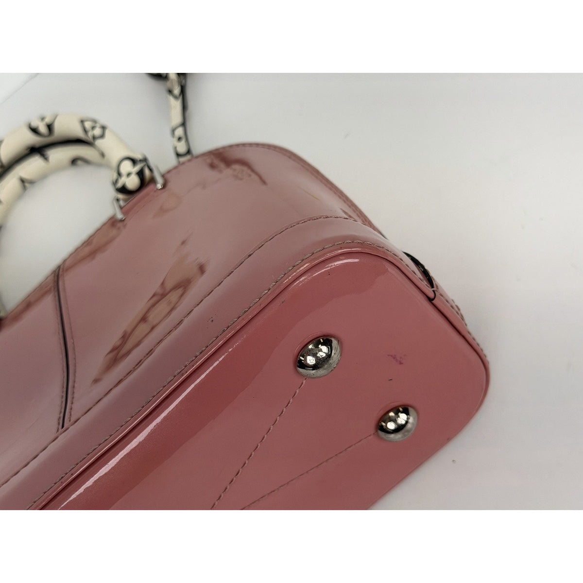 Louis Vuitton Alma BB Small Handbag in Vernis Miroir Pink Patent Leather 2017