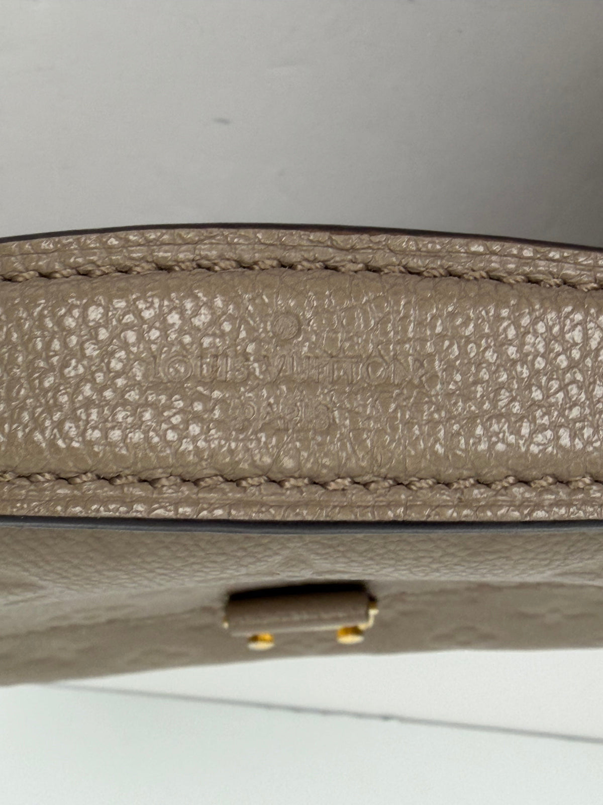 Louis Vuitton Pochette Metis Bag in Beige Monogram Empreinte Leather NFC YE-5