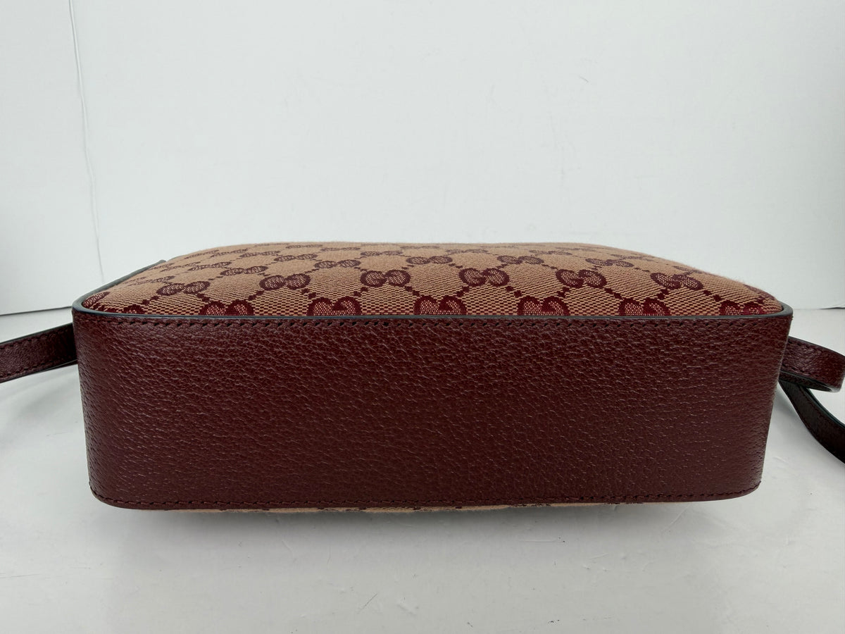 Gucci Horsebit 1955 Flap Pocket Camera Bag in Burgundy GG Canvas YB5