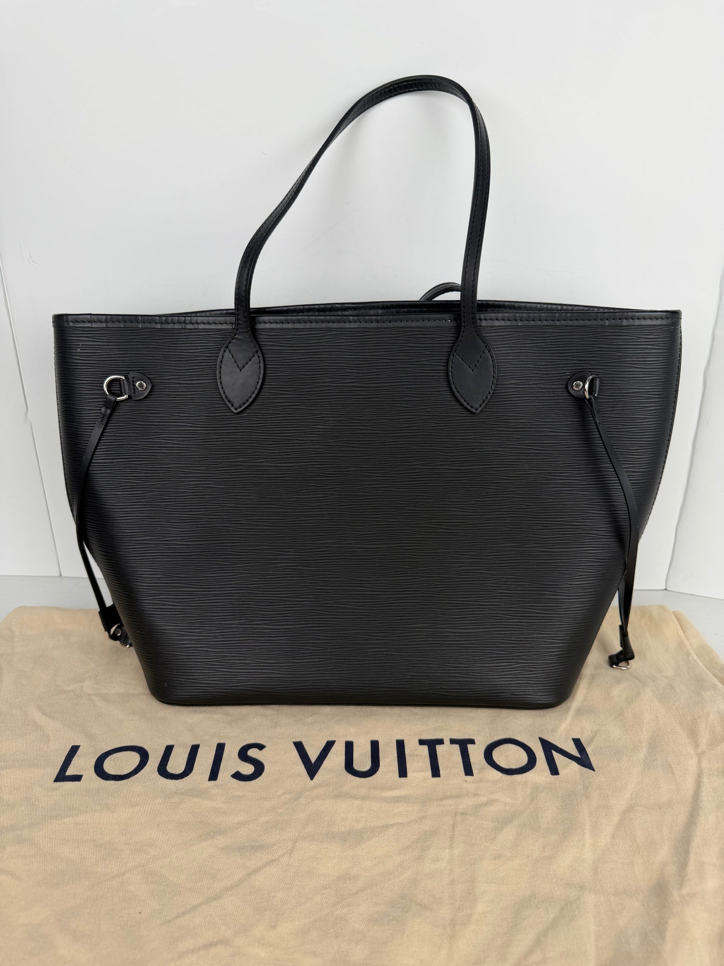 Louis Vuitton Neverfull MM Tote Bag in Black Epi Leather NFC YC-6