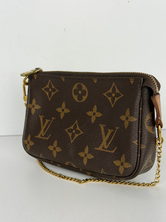 Louis Vuitton Monogram Canvas Mini Pochette Accessoires