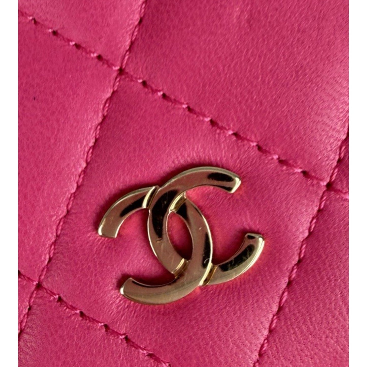 Chanel Quilted Leather Wallet in Raspberry Pink CC Logo 2016 K3