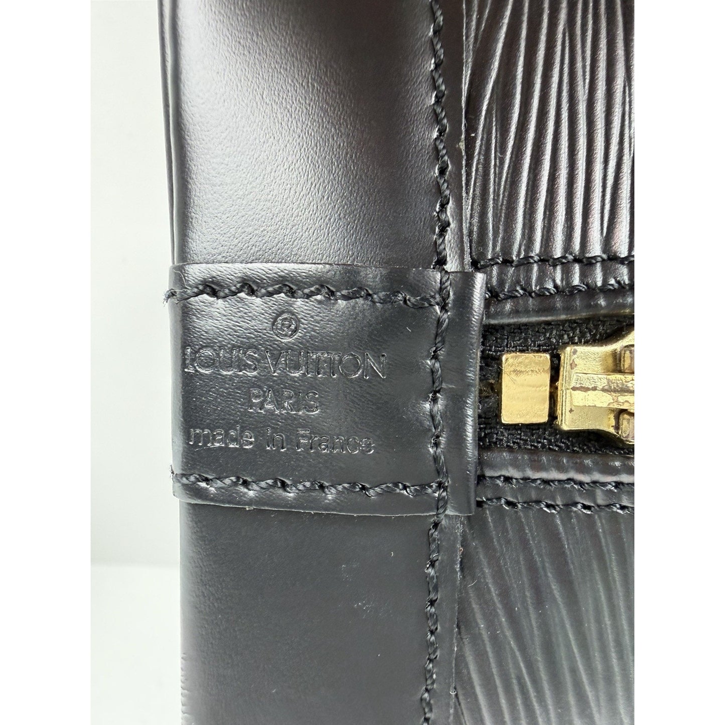 Louis Vuitton Alma PM Top Handle Bag Vintage in Black Epi Leather 2000 S-04