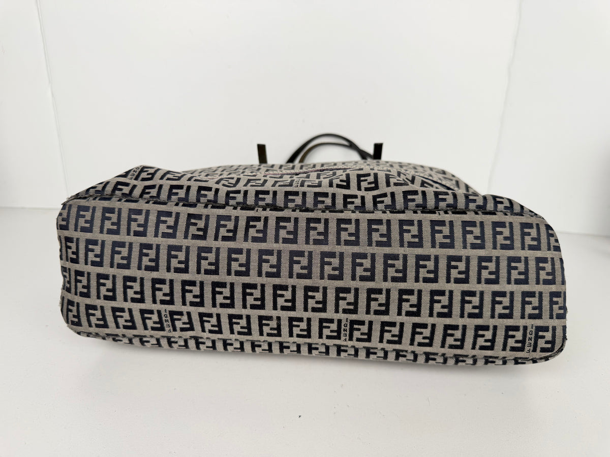 Fendi Zucchino Canvas Tote Bag in Blue FF Monogram