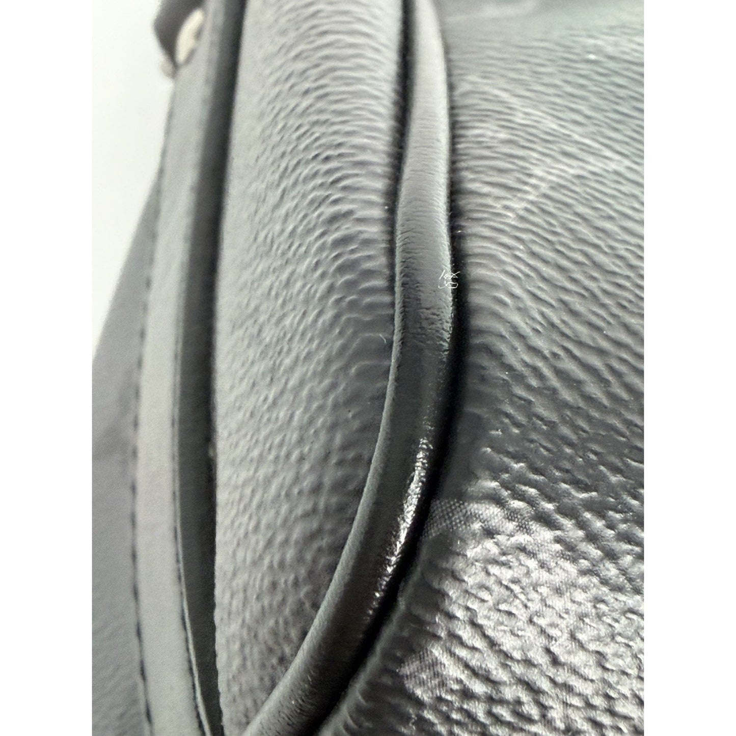 Louis Vuitton Keepall Bandouliere 25 Monogram Eclipse Reverse Coated Canvas F2