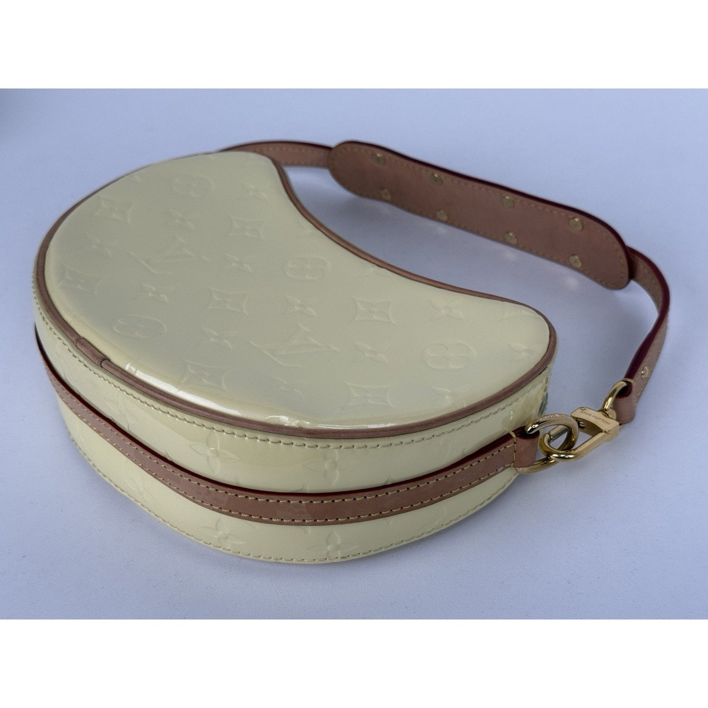 Louis Vuitton Croissant Handbag Monogram Vernis PM Yellow B-7
