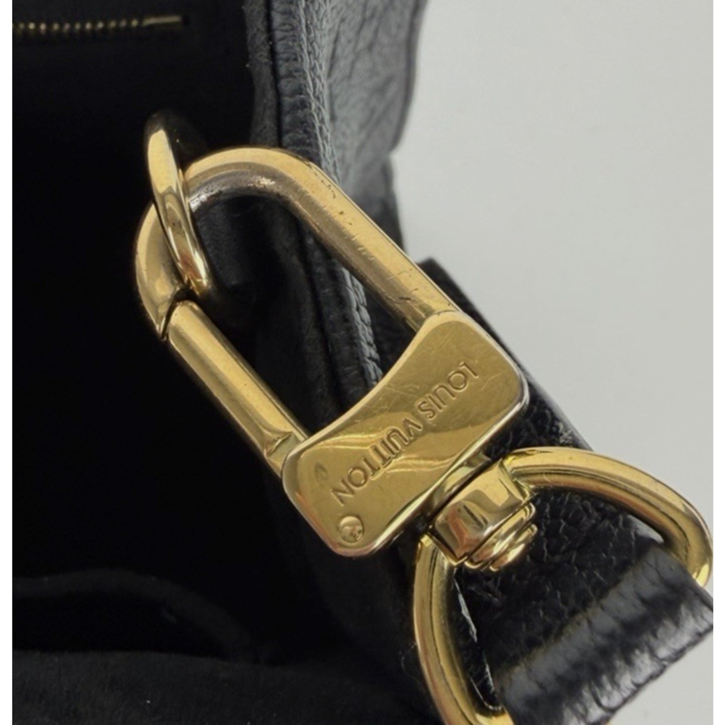 Louis Vuitton OnTheGo PM Bag in Back Debossed Monogram Empreinte Leather NFC C3