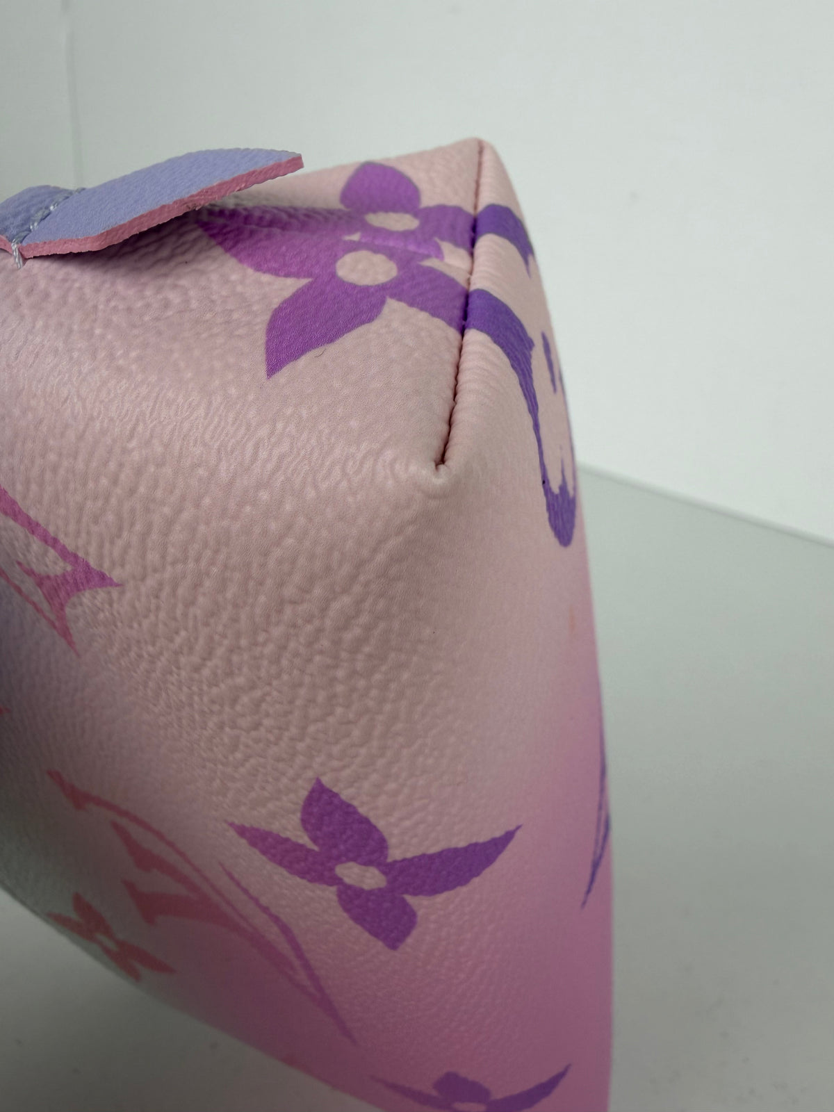Louis Vuitton Cosmetic Pouch Bag in Sunrise Pastel Giant Monogram Canvas NFC