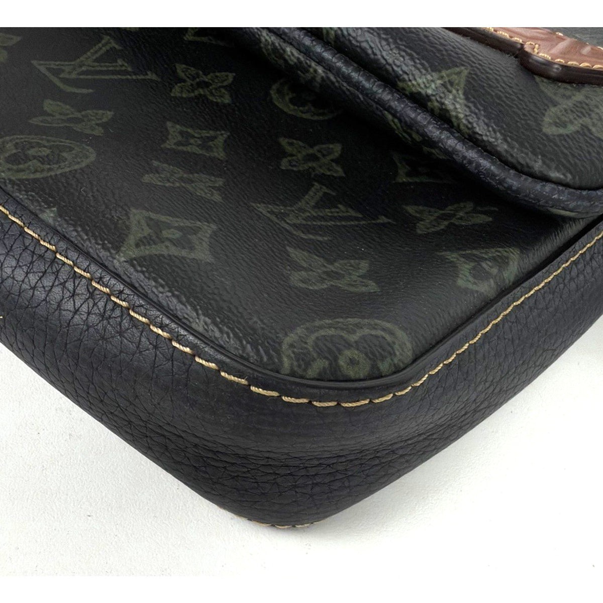 Louis Vuitton Trio Messenger Shoulder Bag Green Coated Canvas NFC C4