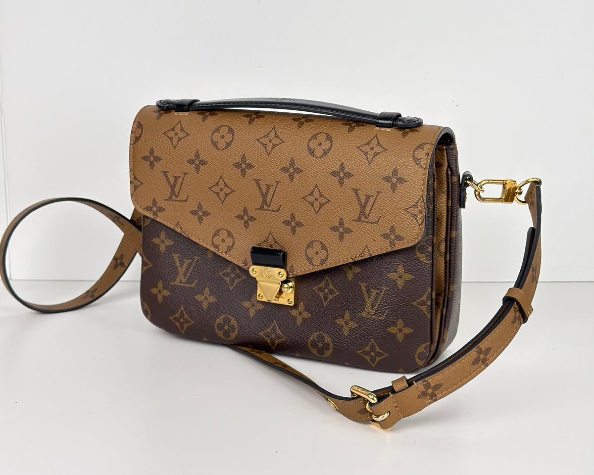 Louis Vuitton Pochette Metis MM Crossbody Bag Brown Reverse Monogram in Coated Canvas 2020 YC2