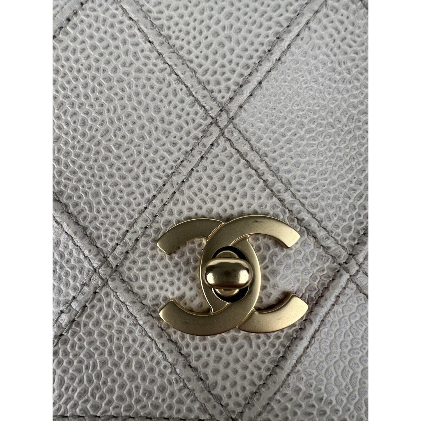 CHANEL Vintage (2000-2002) Caviar Diamond Stitch Oversized Flap Leather Clutch