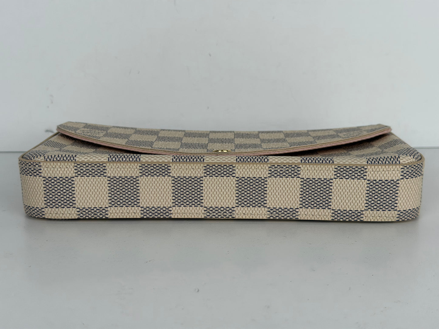 Louis Vuitton Felicie Pochette Bag in Damier Azur Coated Canvas 2019 S-06