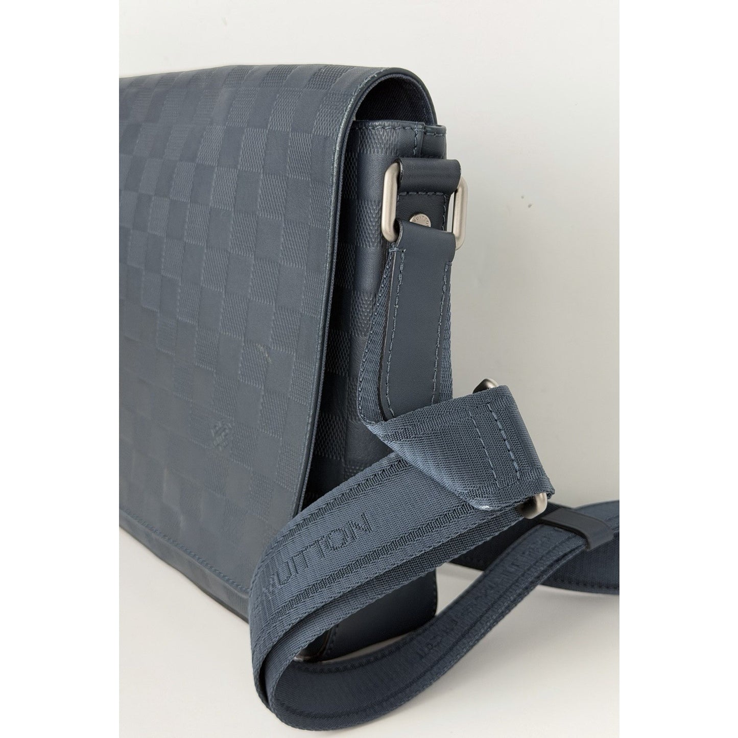 Louis Vuitton District Astral Shoulder Bag PM Damier Infini Leather 2015 S32