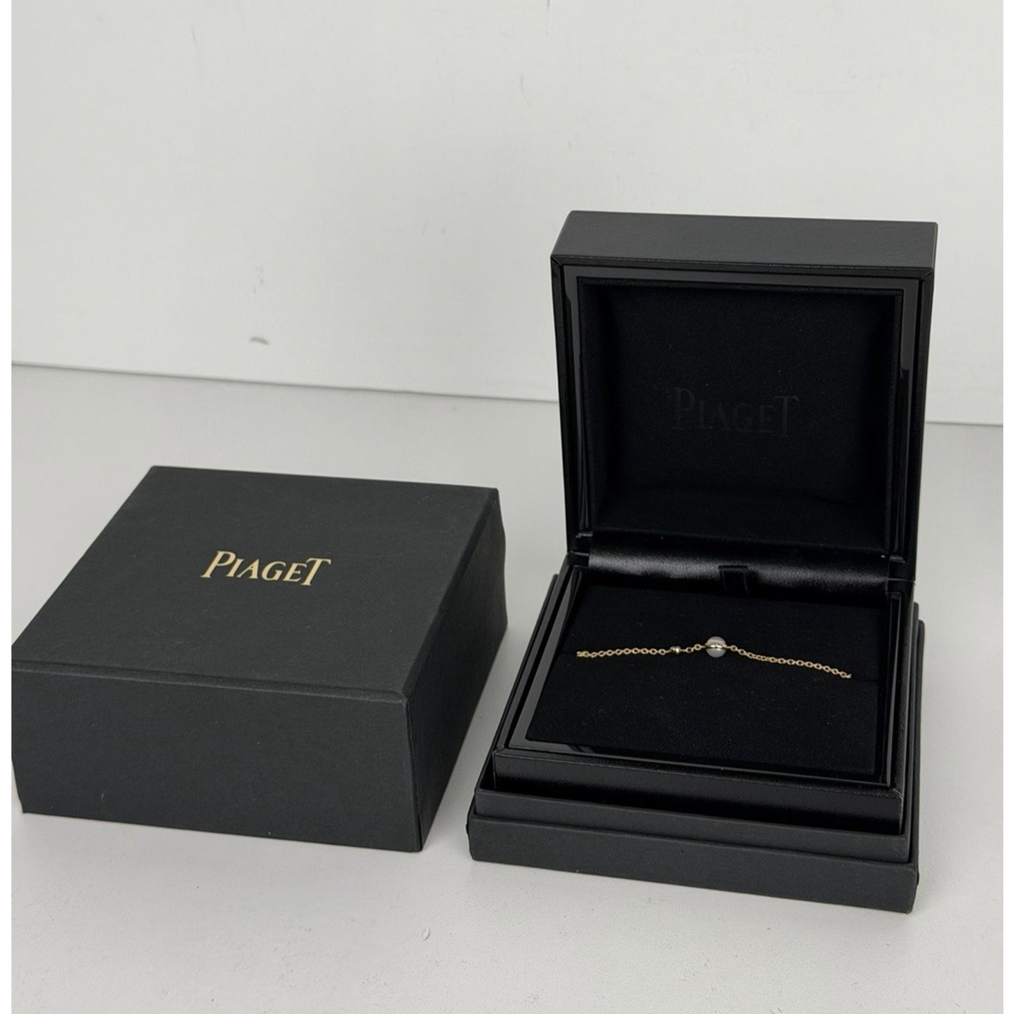 Piaget Bracelet Possession Mother of Pearl Bead Diamond 18k Rose Gold