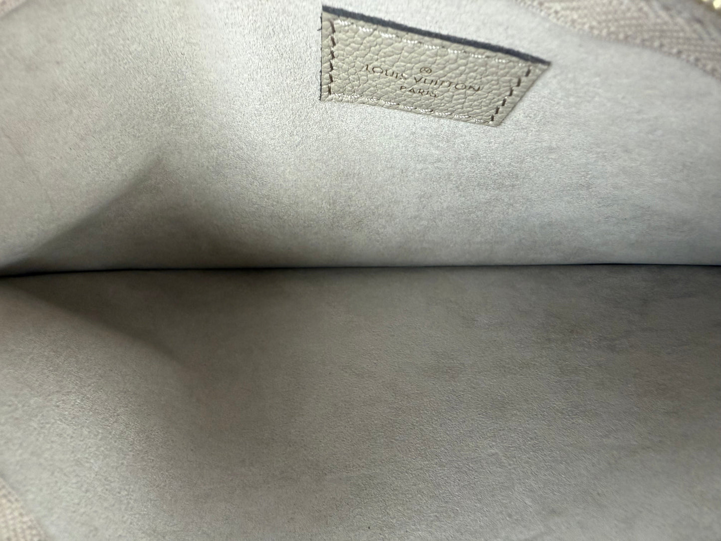 Louis Vuitton Melanie Pochette Bag in Tourterelle Empreinte Leather S-10