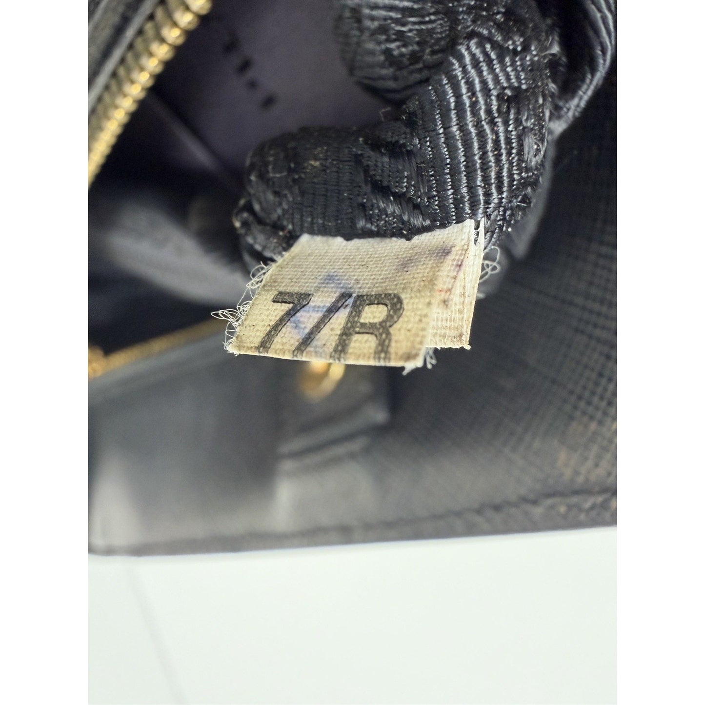 Prada Galleria Double Zip Tote Medium in Black Saffiano Leather S17