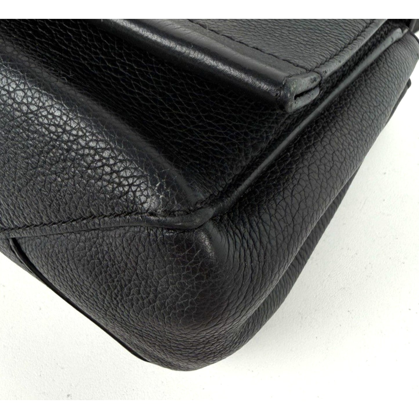 Louis Vuitton Lockme II BB Handbag in Black Pebbled Leather 2016 S-10