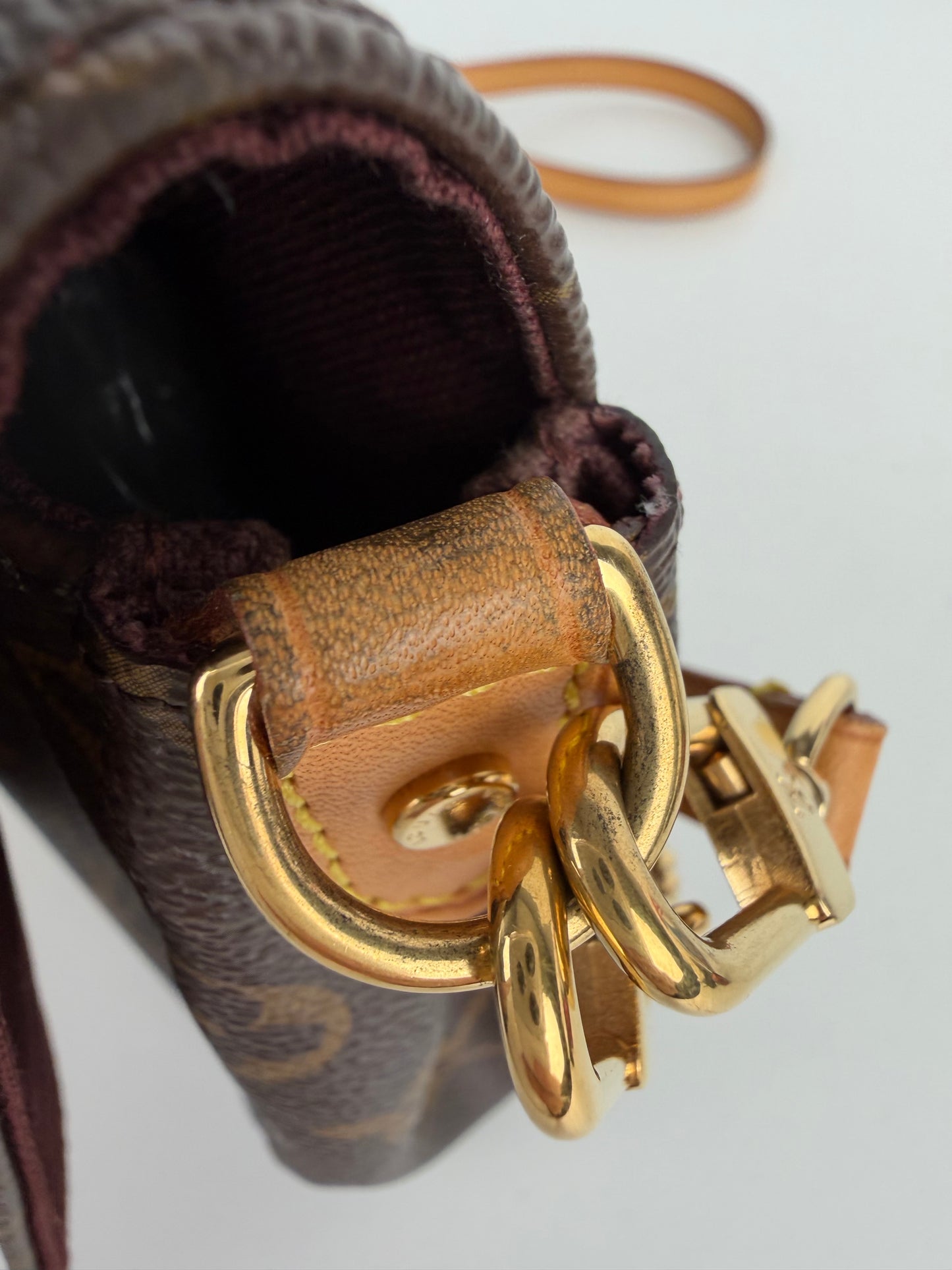 Louis Vuitton Favorite Bag MM in Brown LV Monogram Coated Canvas 2013 YS-10
