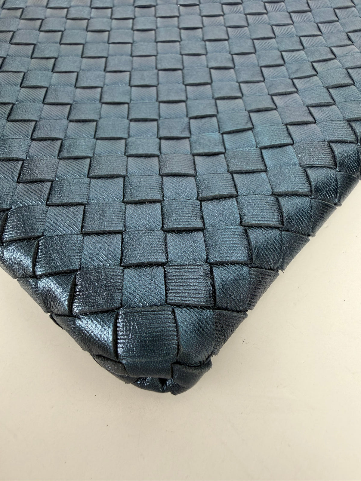 Bottega Veneta Intrecciato Clutch in Blue Leather YS14
