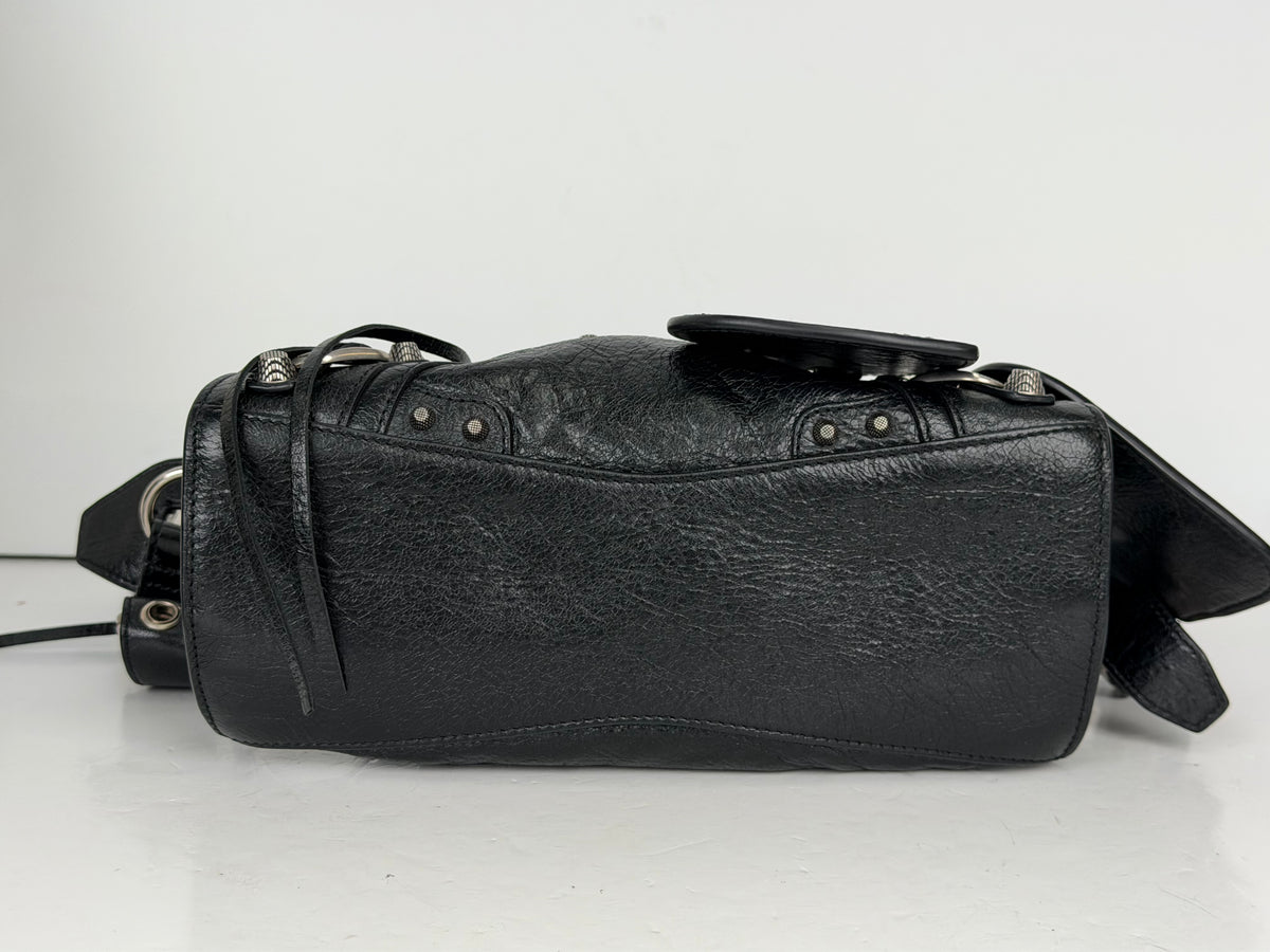 Balenciaga Neo Cagole Handbag XS in Black Crinkled Leather YS11