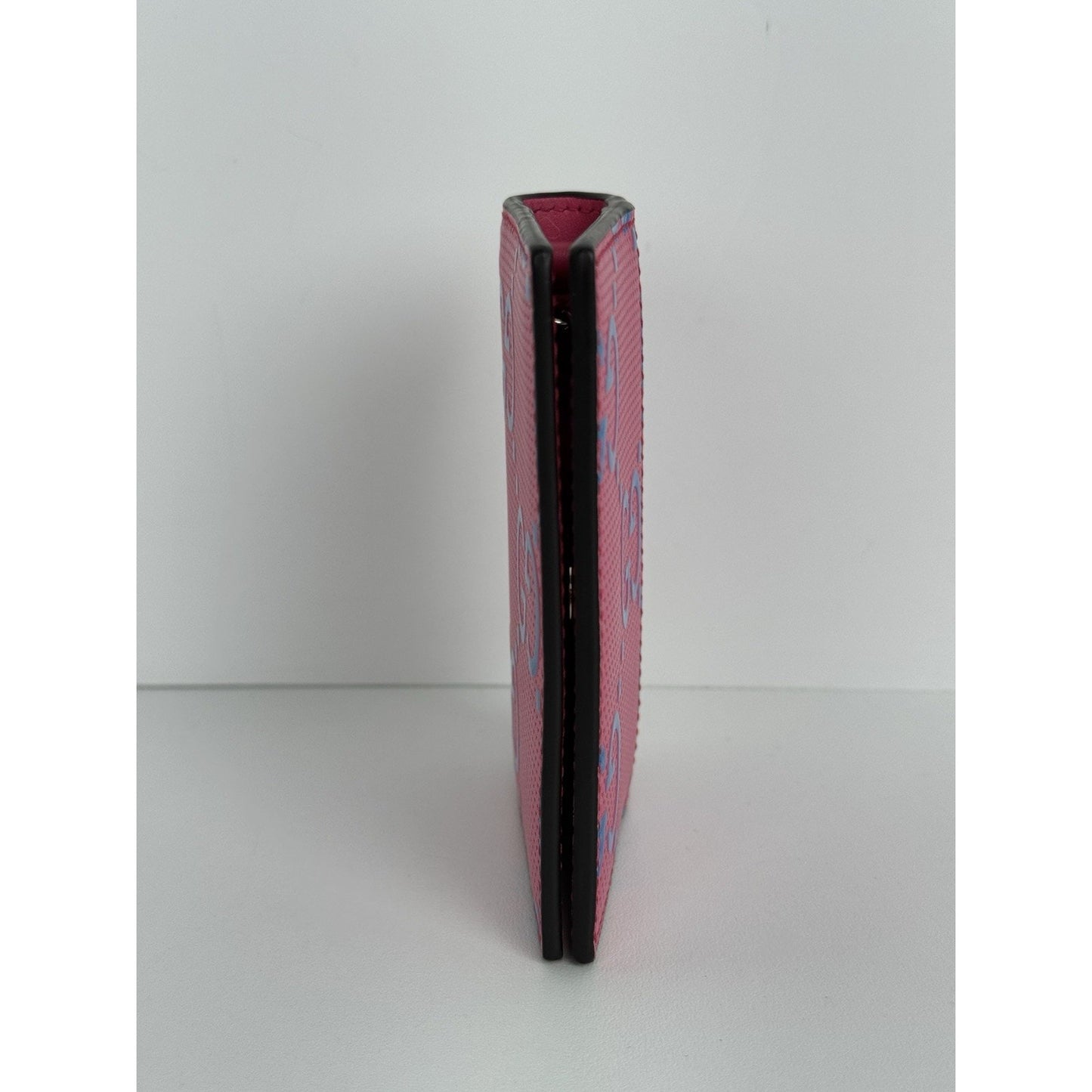 Gucci GG Perforated Leather Card Case in Pink C-1