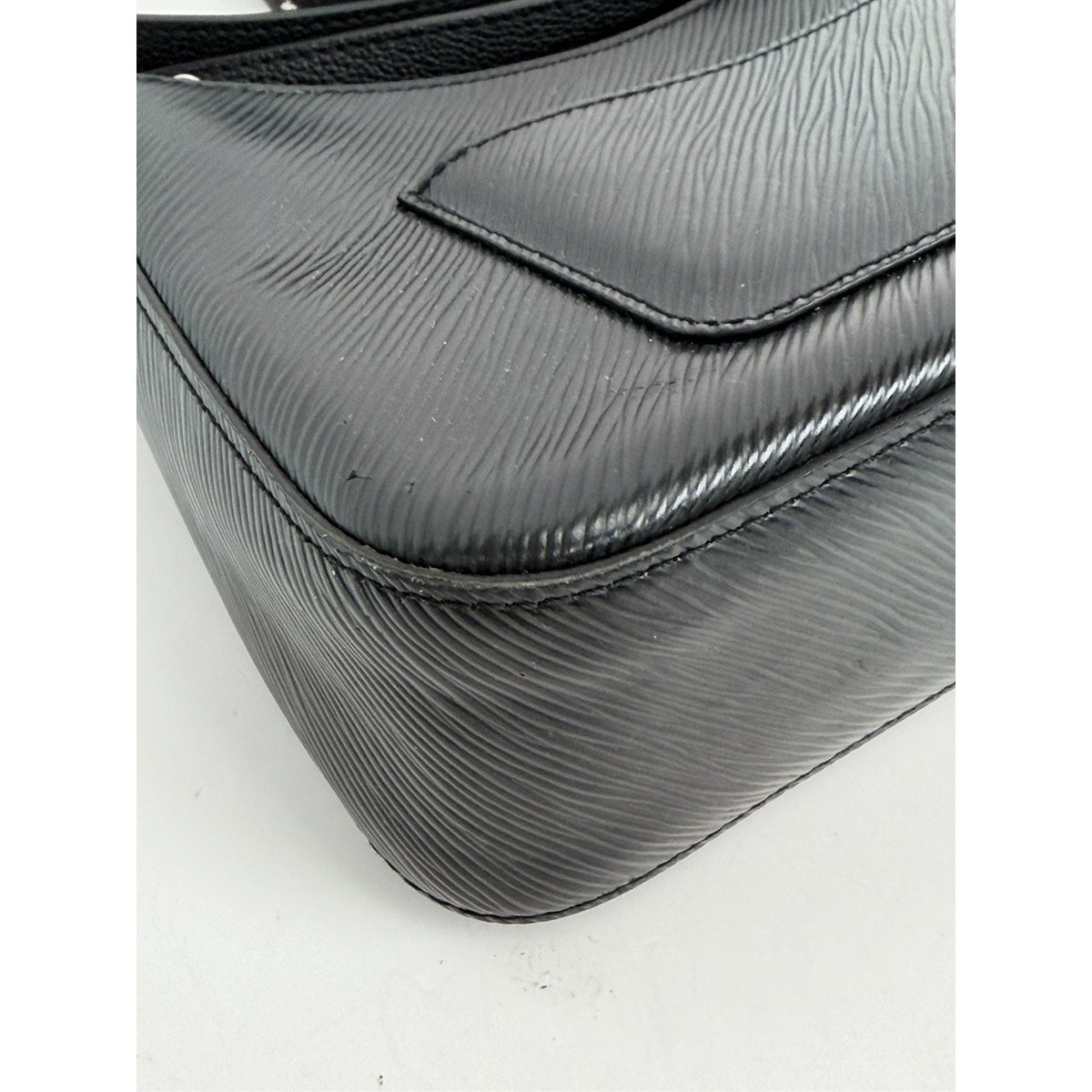 Louis Vuitton Marelle Bag in Black Epi Leather with Coin Monogram Pouch NFC C-3