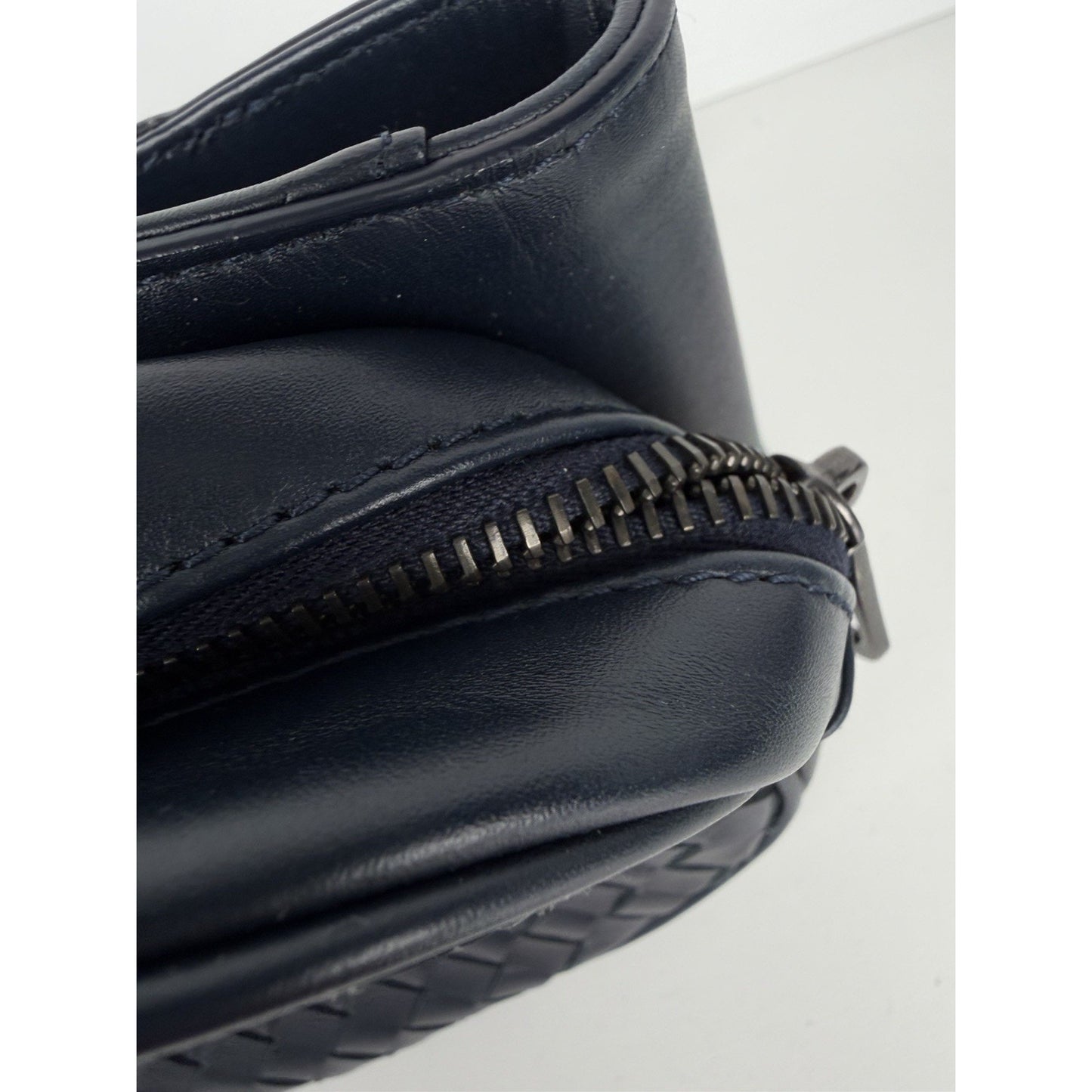 Bottega Veneta Intrecciato Belt Bag Medium Navy Blue Leather & Woven Design S08
