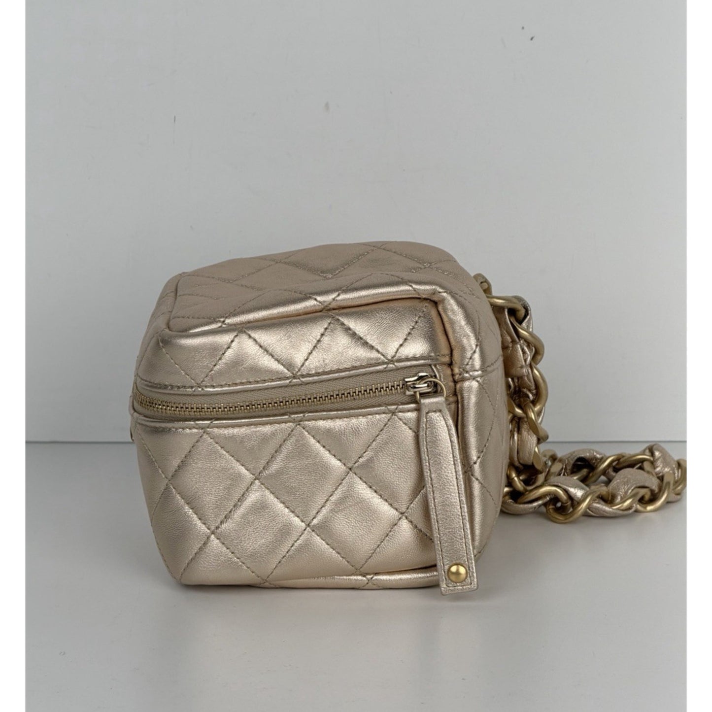 Chanel CC Cube Vanity Chain Bag Gold Quilted Metallic Lambskin 2021-2022 U3