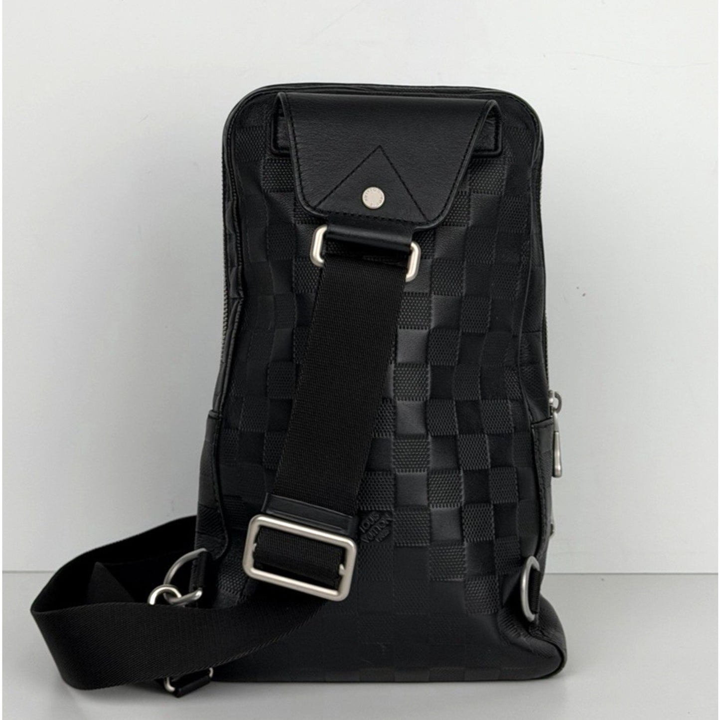 Louis Vuitton Avenue Sling Mens Crossbody Bag in Damier Black Infiniti 2018 S