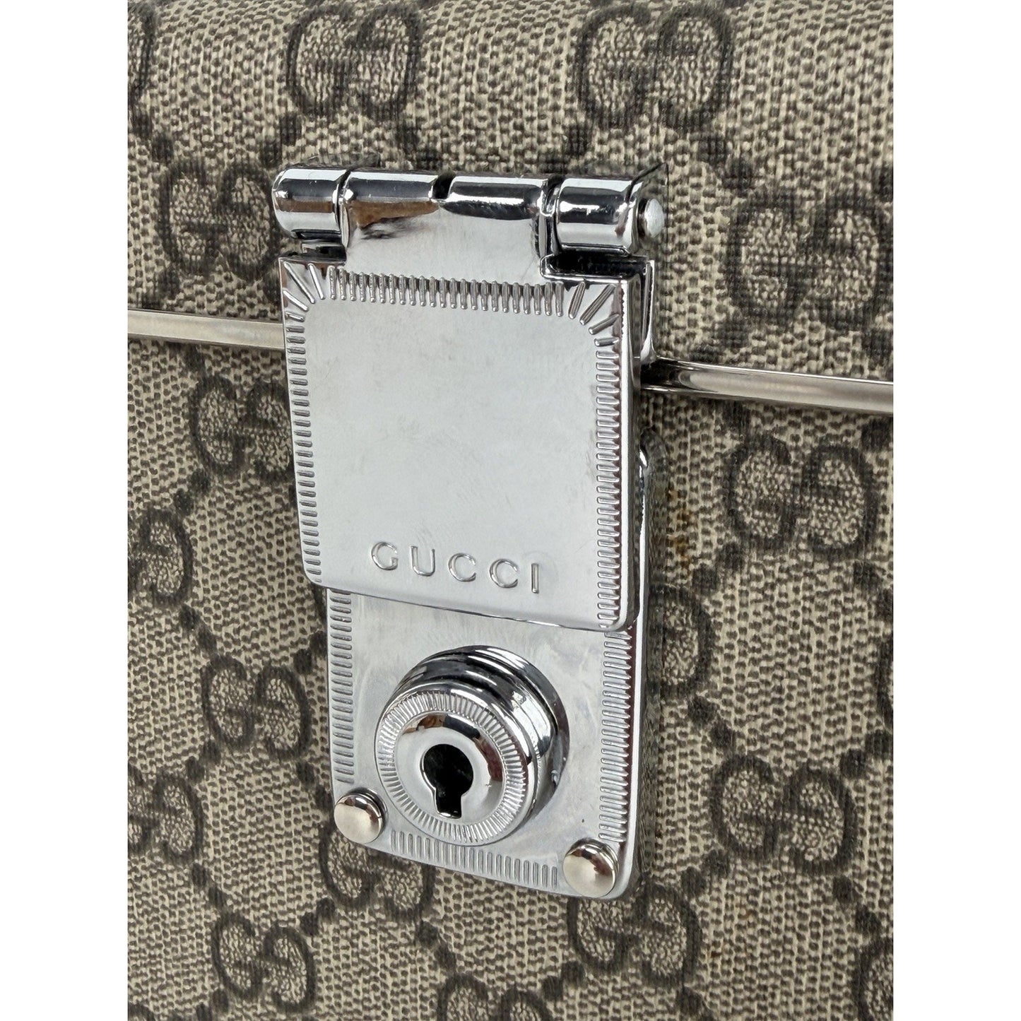 Gucci x Globe-Trotter Beauty Case Bag Brown GG Supreme Canvas Bamboo Handle B-6
