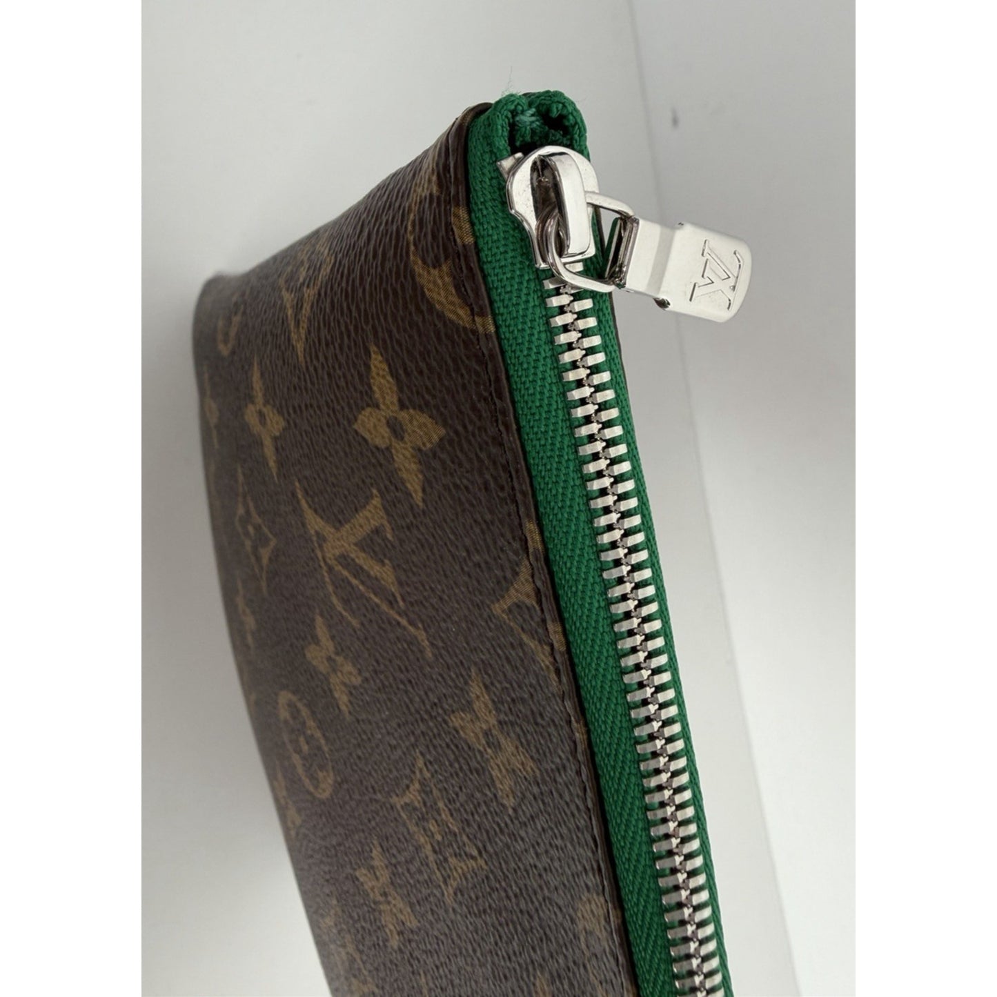 Louis Vuitton Golf Accessories Pouch Clutch in Brown Monogram Coated Canvas S15
