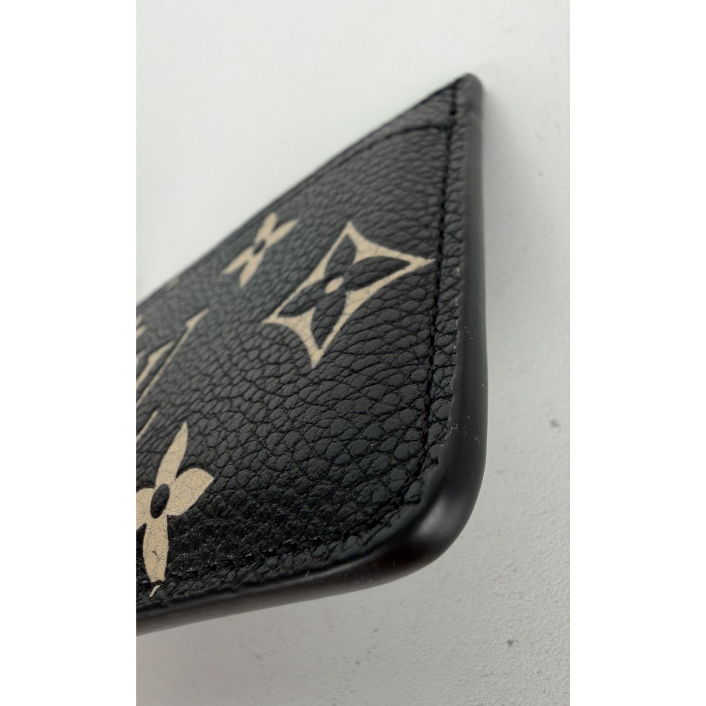 Louis Vuitton Card Holder in Bicolor LV Monogram Empreinte Leather NFC