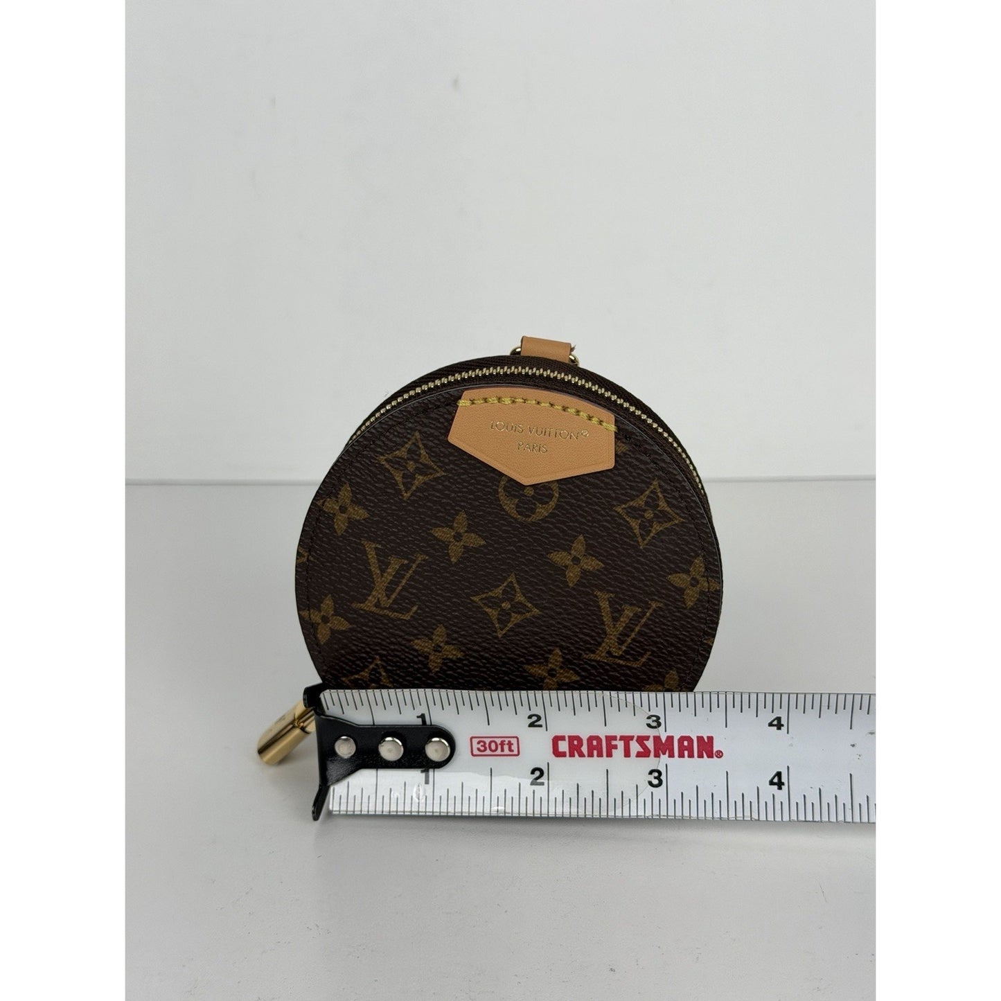 Louis Vuitton Eyeshadow Pouch with 2 Brushes in Brown Monogram Canvas K1