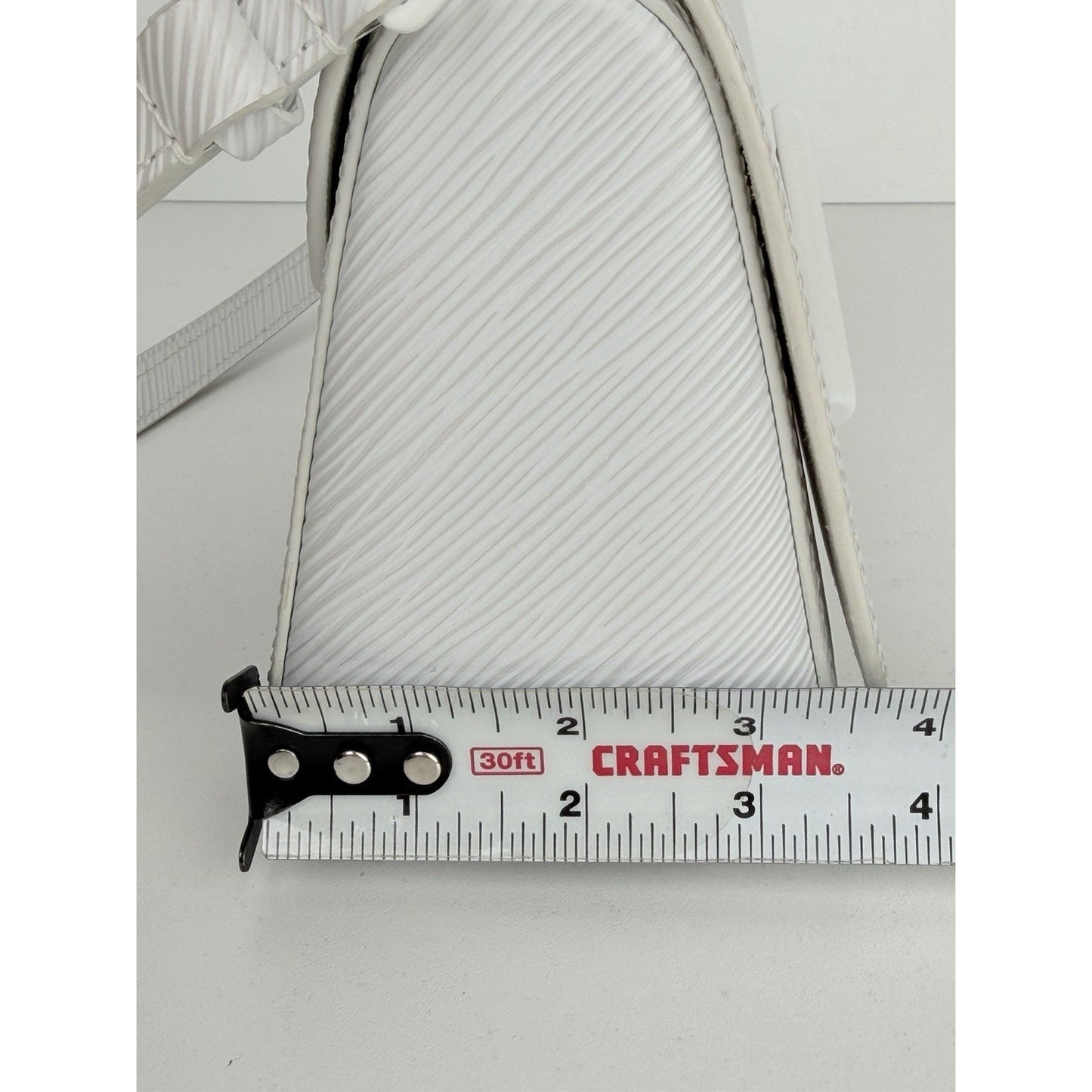 Louis Vuitton Twist PM Shoulder Bag in White Epi Leather 2020 D3