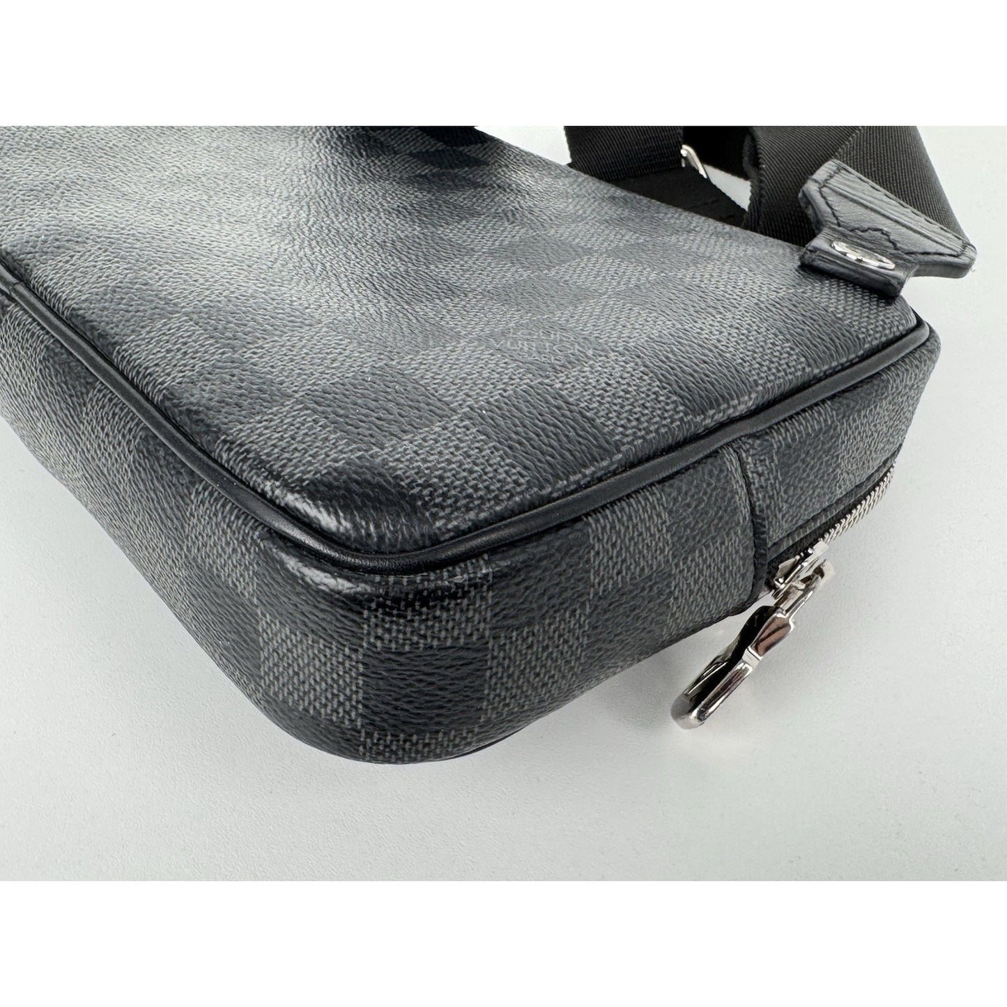 Louis Vuitton Damier Graphite Scott Messenger Bag Black with Silver Hardware C-1