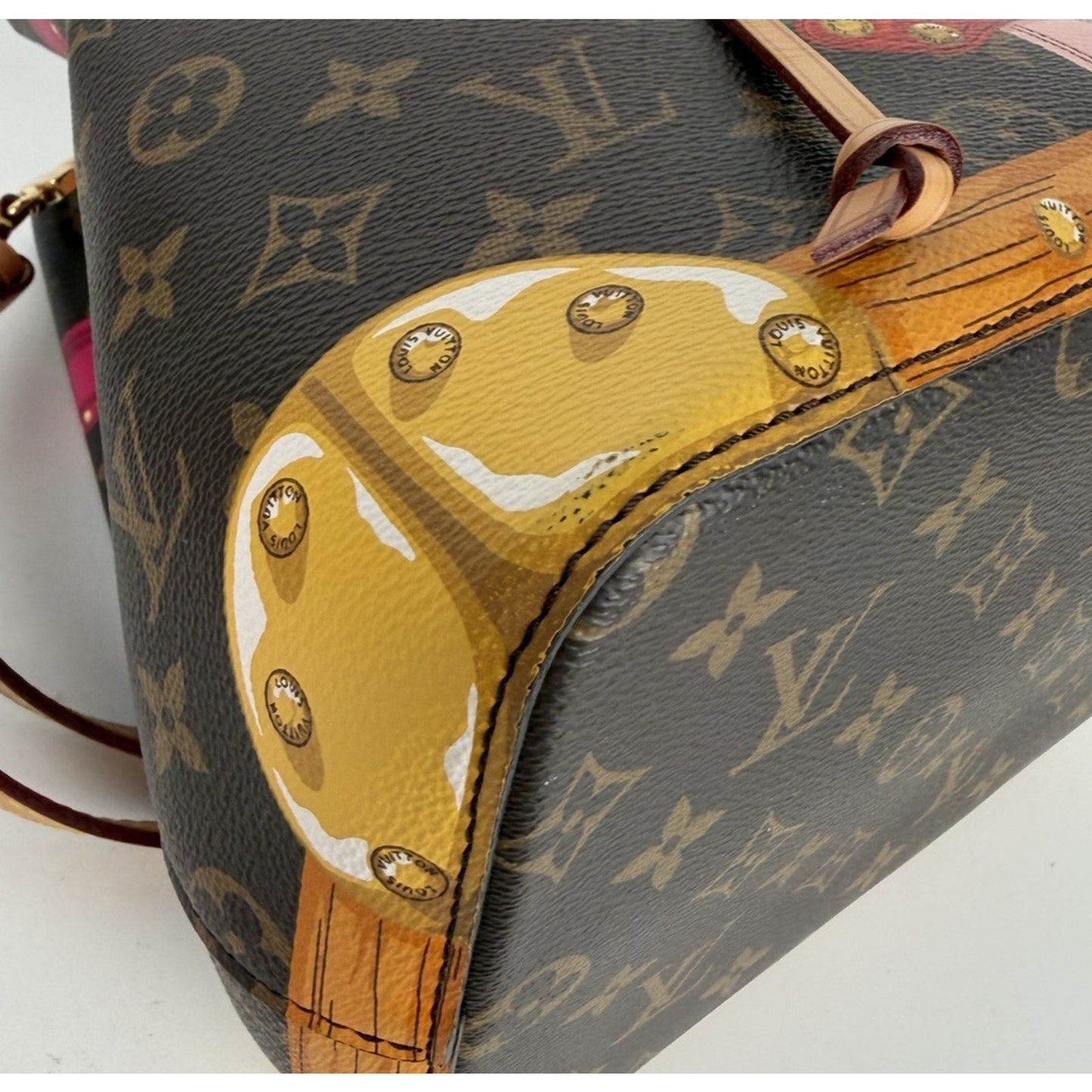 Louis Vuitton NeoNoe Shoulder Bag Limited Edition Trunks Monogram Canvas C4