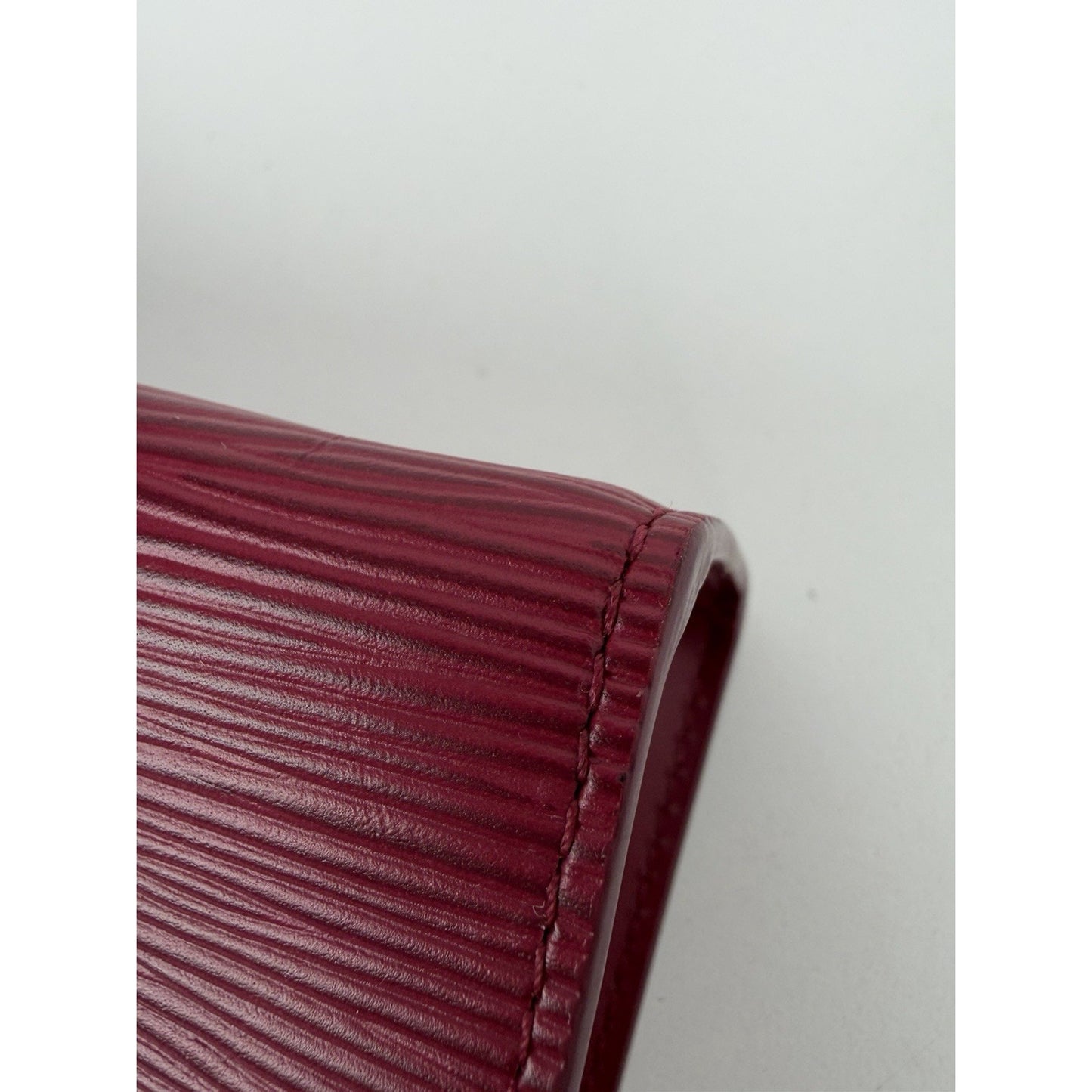 Louis Vuitton Toiletry Pouch 26 Fuchsia Leather & Silver-tone Zipper 2018 K1